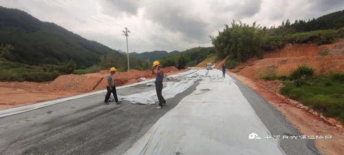 國(guó)道g235線尤溪西城至新陽 大田界 公路工程一期開展路面結(jié)構(gòu)層施工